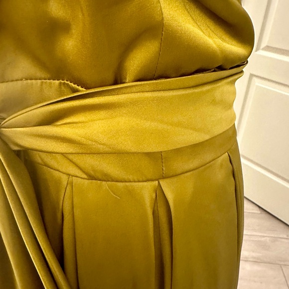 MAC DUGGAL 26531 CHARMEUSE HALTER STRAP SOFT TIE WAIST CHARTREUSE GOWN  sz 8 - Picture 10 of 17